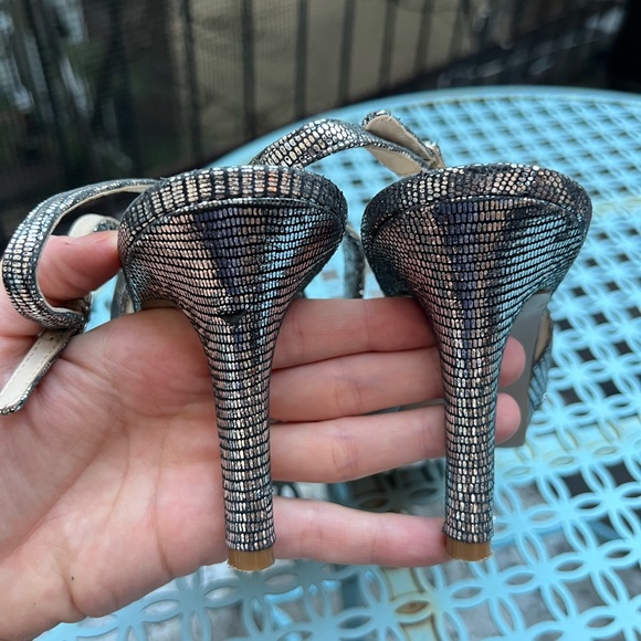 Nine West silver kitten heel, island platform, sz 10 - Picture 3 of 5